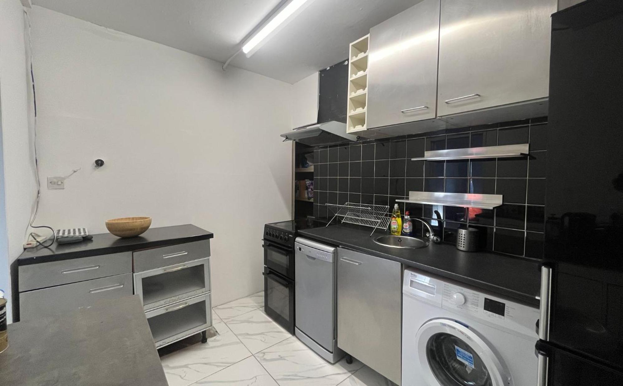 Nifty 2 Bedroom Flat In Goswell Rd Londen Buitenkant foto